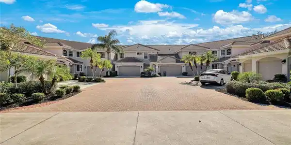 24300 Sandpiper Isle WAY