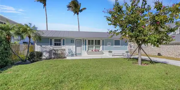 1293 Rainbow CT