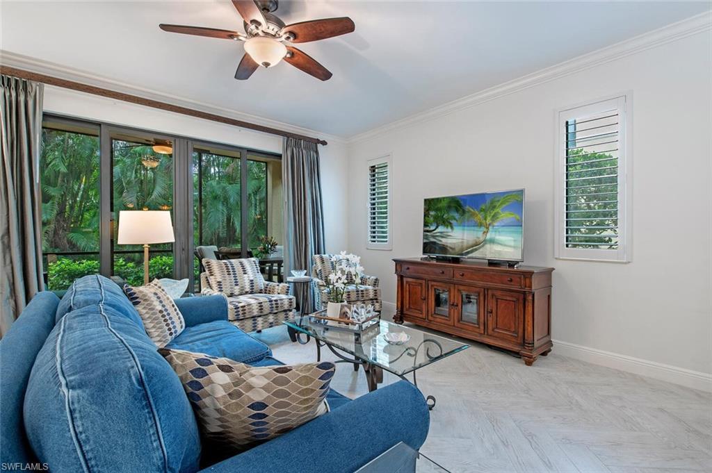 Image 2: Living area