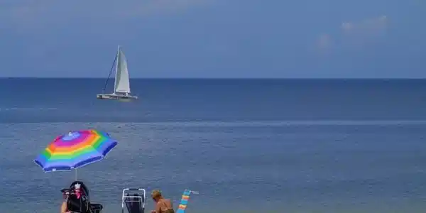 Image 4: Beach in close proximity