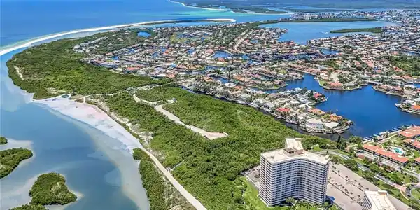 440 Seaview CT