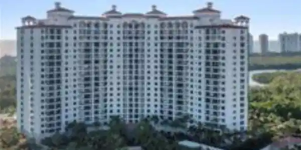 7575 Pelican Bay BLVD