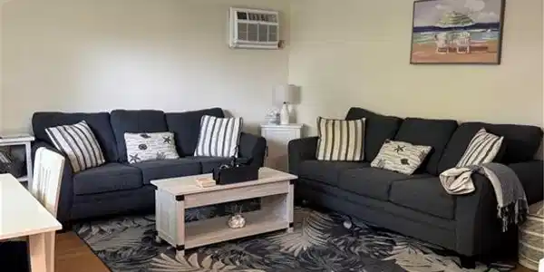 Image 3: Cozy and inviting Living room with coastal decor