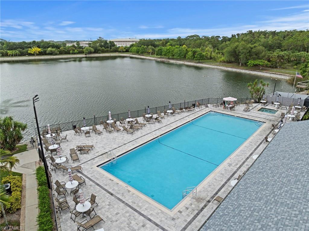Image 3: Beautiful and fully remodeled community pool area