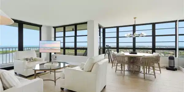 440 Seaview CT