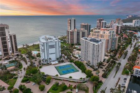 4401 Gulf Shore BLVD N