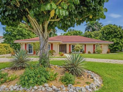 667 Park Shore DR