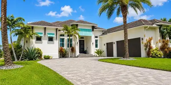 4001 Lea Marie Island DR