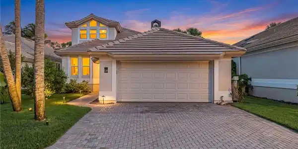 27190 Enclave DR