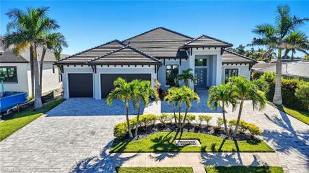 5015 Pelican BLVD