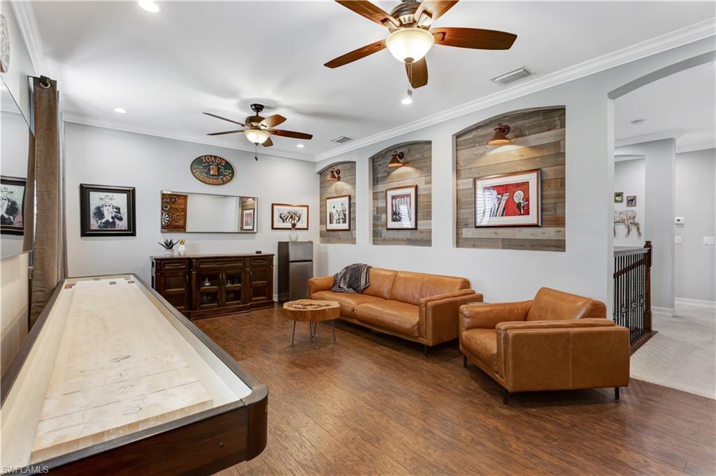 Image 4: Upstairs Bonus Room