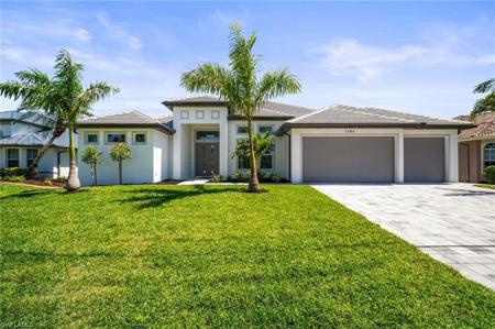 2304 SW 38th TER