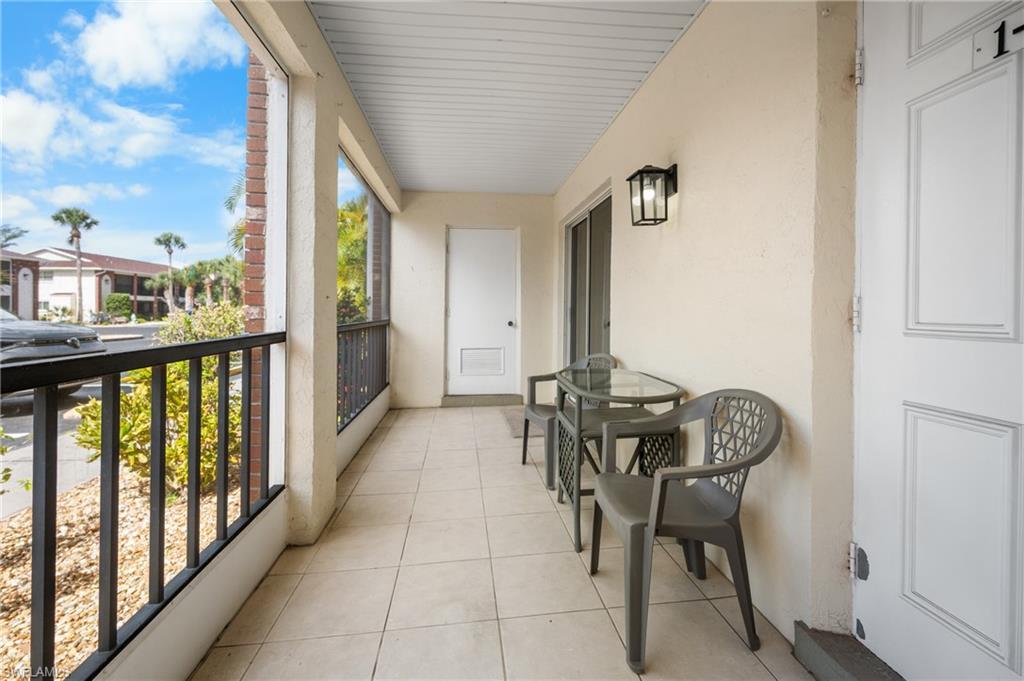 Image 3: Balcony
