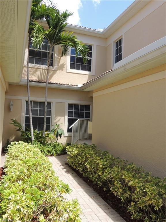 Image 2: WALK TO ENTRY