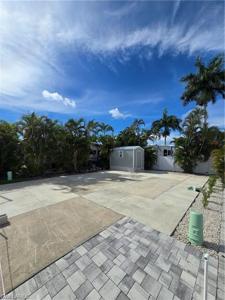 5650 Red Bird LN