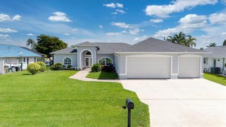 1157 SE 32nd TER