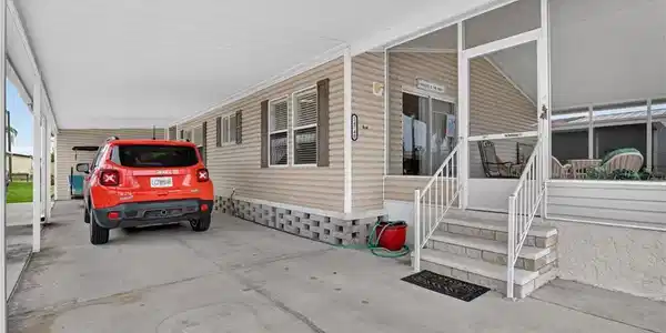 Image 3: Extra Long Carport