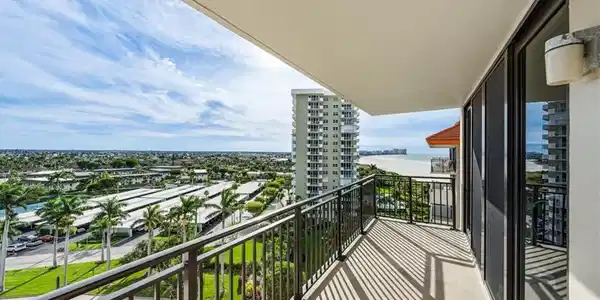 180 Seaview CT