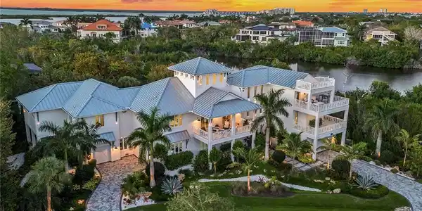 865 Sea Dune LN