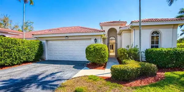 15100 Ports of Iona DR W