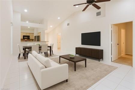 736 Wiggins Lake DR