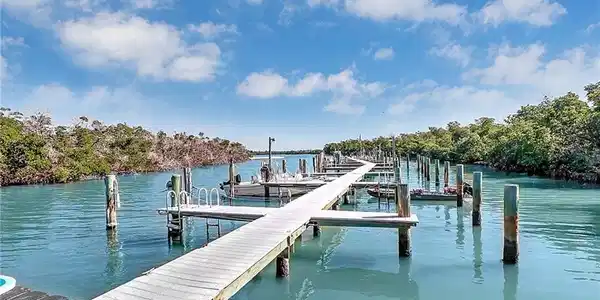 200 Stevens Landing DR