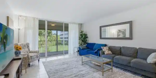 3 Bluebill AVE