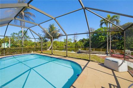 47 Constitution DR