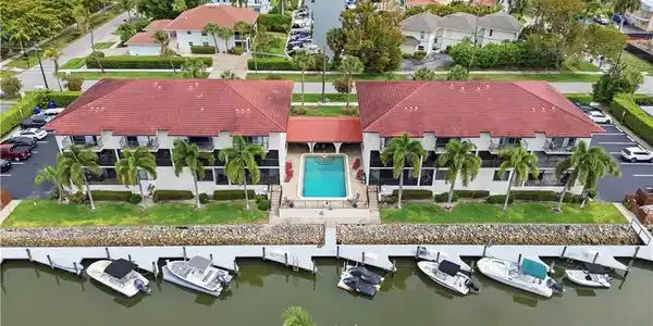1400 Blue Point AVE
