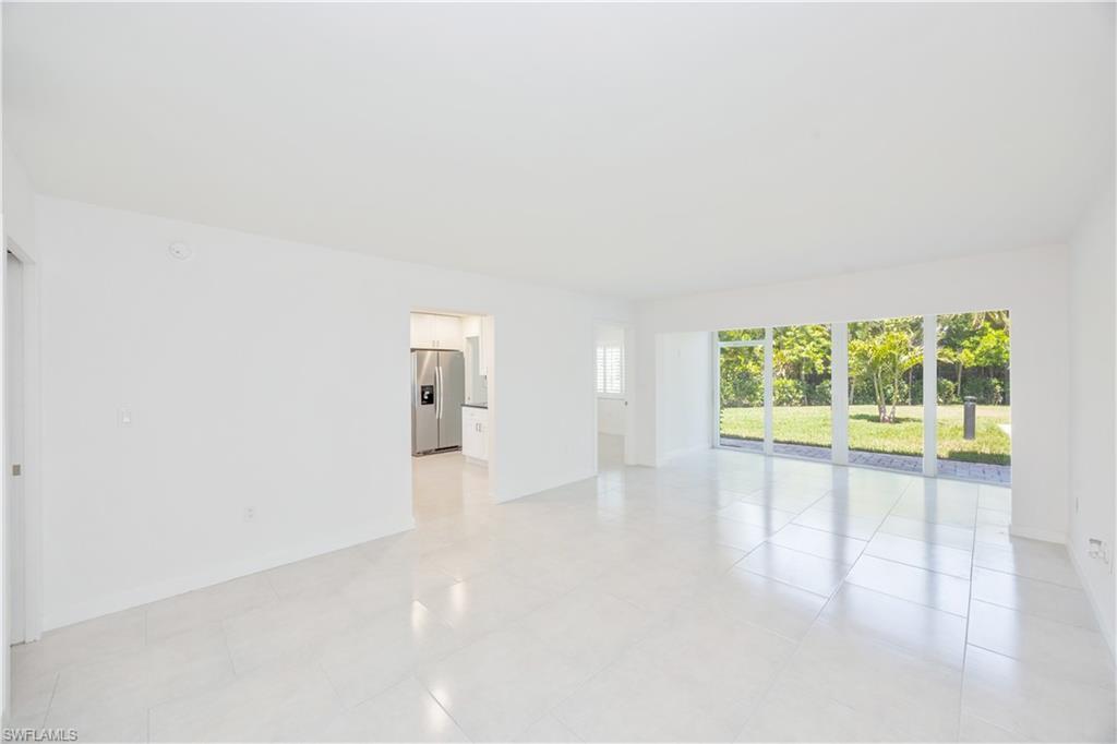 Image 4: Living Area and Rear View