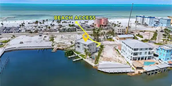Image 2: Beach Access! - VIRTUALLY EDITED