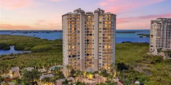 4875 Pelican Colony BLVD