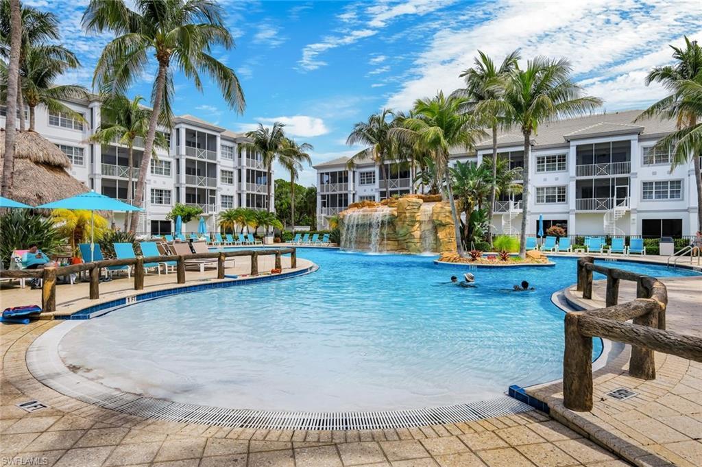 Image 2: Resort Style Pool w/Beach Entry