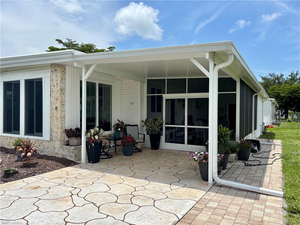 Image 4: Beautiful home with amazing upgrades
