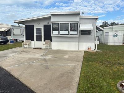 10 Jade DR