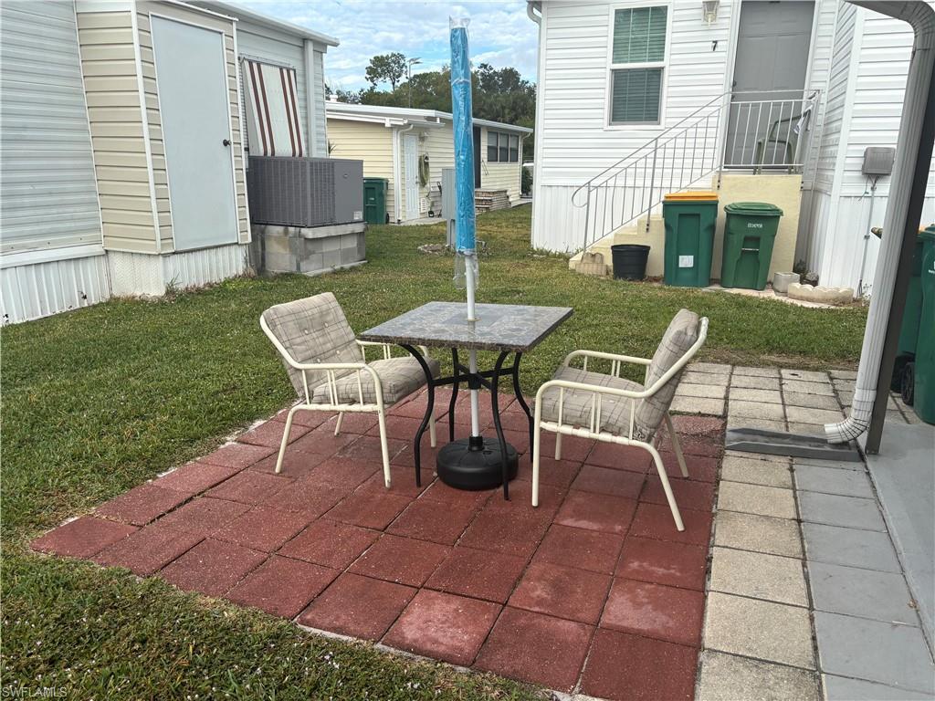 Image 4: View of patio