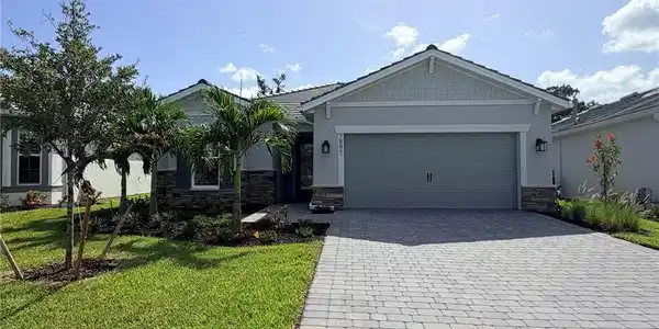 7597 Paradise Tree DR