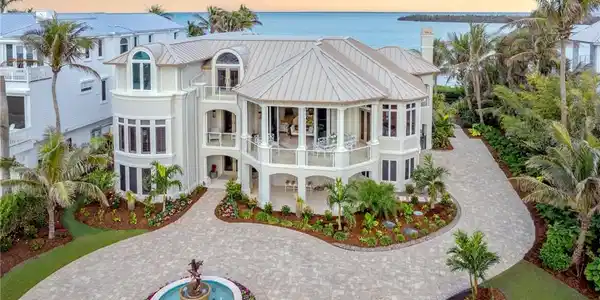 15735/737 Captiva DR