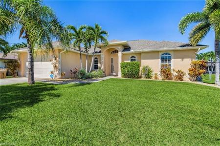 217 SW 43rd TER