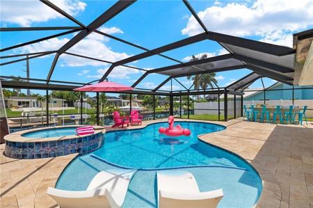 1613 SE 28th TER