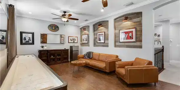 Image 4: Upstairs Bonus Room