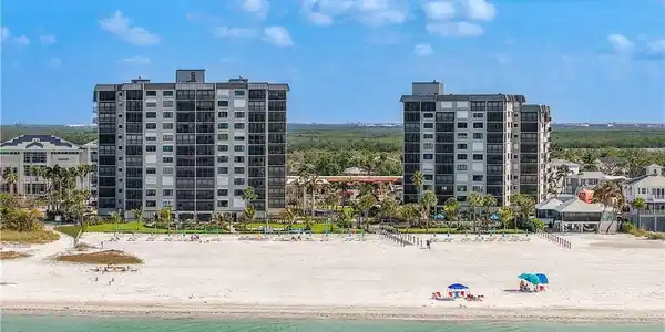 2810 Estero BLVD