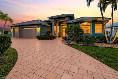 4203 Pelican BLVD