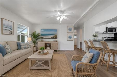 243 Tangerine DR