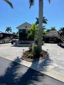 13613 Snapper LN