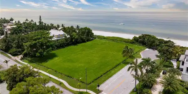 275 Gulf Shore BLVD N