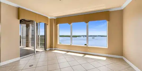 Image 2: Living Room