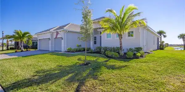 25148 Redwood CT