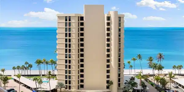 4001 Gulf Shore BLVD N
