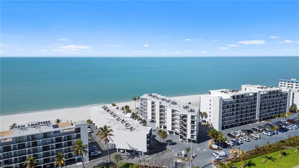 Image 2: Bird's eye view of apartment complex